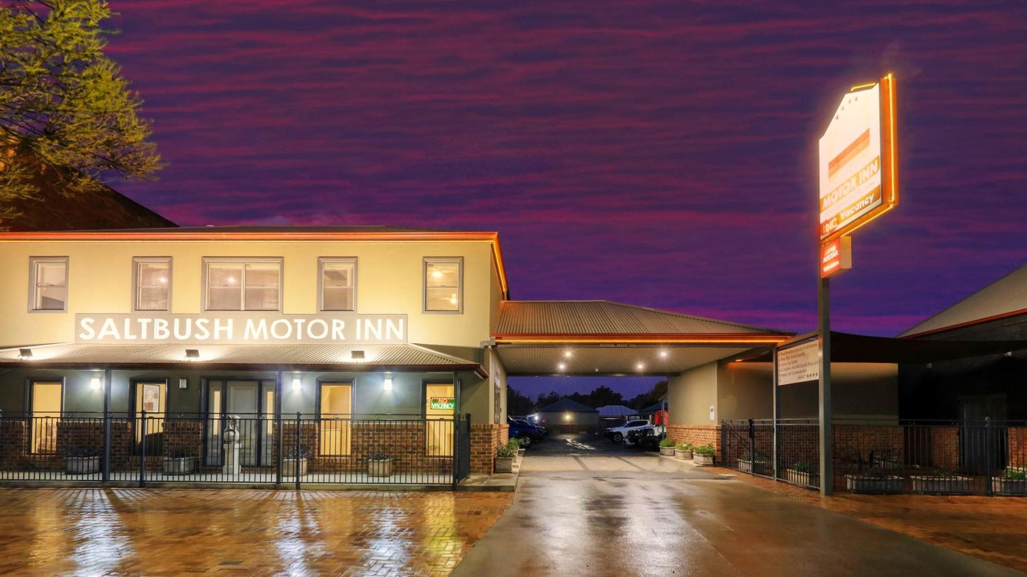 The Saltbush Motor Inn Hay Eksteriør billede